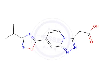 Chemical structure of 2-(7-(3-Isopropyl-1,2,4-oxadiazol-5-yl)-[1,2,4]triazolo[4,3-a]pyridin-3-yl)acetic acid