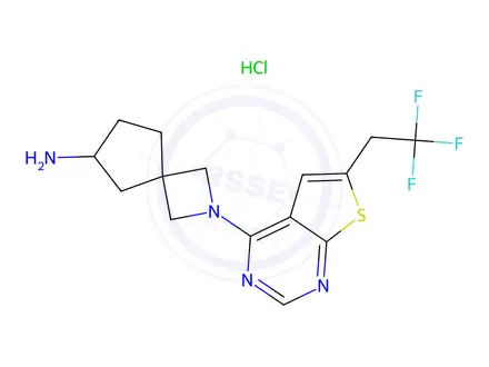 Chemical structure of 2-(6-(2,2,2-Trifluoroethyl)thieno[2,3-d]pyrimidin-4-yl)-2-azaspiro[3.4]octan-6-amine hydrochloride