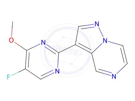 Chemical structure of 3-(5-Fluoro-4-methoxypyrimidin-2-yl)pyrazolo[1,5-a]pyrazine