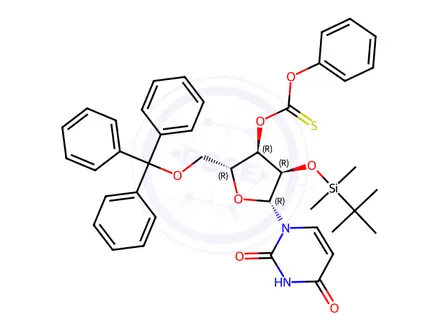 Chemical structure of O-((2R,3R,4R,5R)-4-((tert-Butyldimethylsilyl)oxy)-5-(2,4-dioxo-3,4-dihydropyrimidin-1(2H)-yl)-2-((trityloxy)methyl)tetrahydrofuran-3-yl) O-phenyl carbonothioate